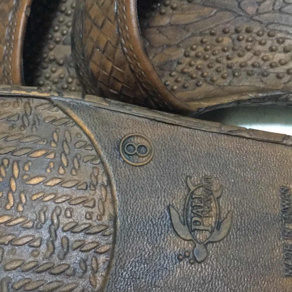 Sandals - Picture 4 of 4